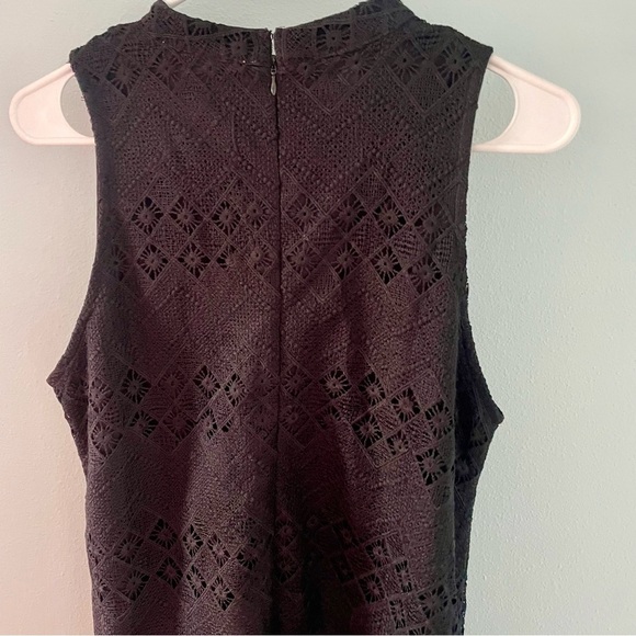 Aster the label Black Lace Sleeveless shift mini Dress size large - Picture 5 of 10
